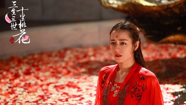 迪麗熱巴12個絕美古裝角色！《三生三世》鳳九不是最美，她演的聶小倩才讓人驚艷