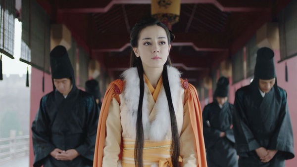 迪麗熱巴12個絕美古裝角色！《三生三世》鳳九不是最美，她演的聶小倩才讓人驚艷