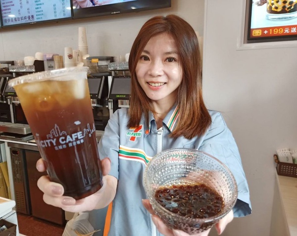  7-11南部限定「黑糖冬瓜珍珠」登場！嚴選古早味熬煮，便宜特大杯規格