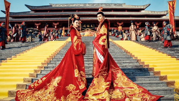 古裝劇大婚名場面盤點！10位新娘同場比美，楊冪超霸氣，而她成最慘新娘