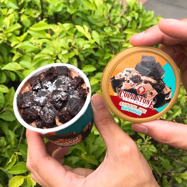 7-11獨家COLD STONE新口味！布朗尼、起司蛋糕餡料爆多，5/31酷樂杯必買