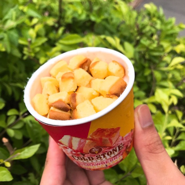 7-11獨家COLD STONE新口味！布朗尼、起司蛋糕餡料爆多，5/31酷樂杯必買