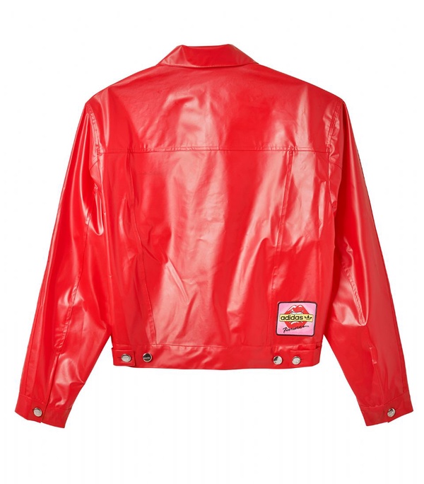 珊瑚橘老爹鞋、復古連身泳衣太美!adidas﻿ Originals 與米蘭潮牌Fiorucci﻿ 推出時尚聯名！