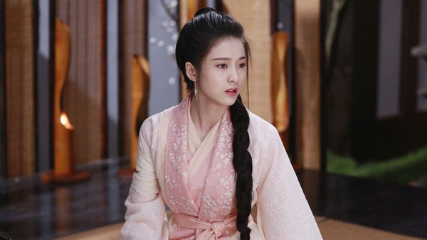 《白髮》容樂公主美出天際！張雪迎9部戲演過楊穎侍女、清宮劇寵妃，還挑戰大S代表作