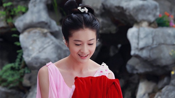《白髮》容樂公主美出天際！張雪迎9部戲演過楊穎侍女、清宮劇寵妃，還挑戰大S代表作