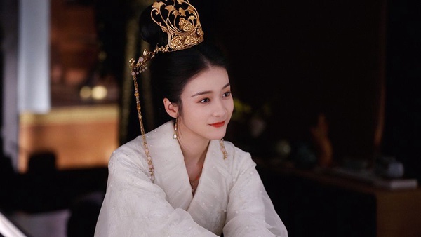 《白髮》容樂公主美出天際！張雪迎9部戲演過楊穎侍女、清宮劇寵妃，還挑戰大S代表作