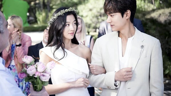 網評韓劇中穿婚紗最美女星TOP 10！劉仁娜性感、朴敏英夢幻，妳最想穿哪一件