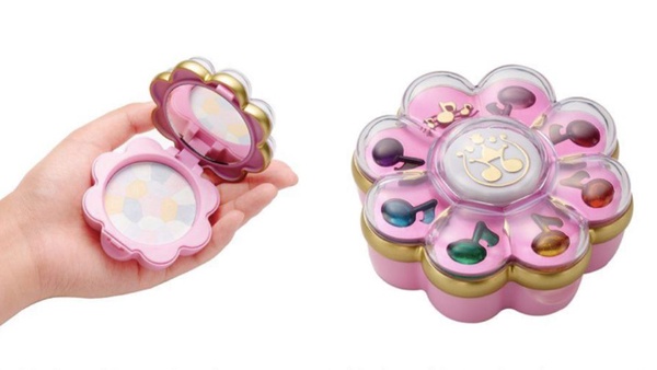 小魔女Doremi「變身器蜜粉餅」超夢幻！粉嫩精緻的五色粉體Doremi粉絲必收藏！