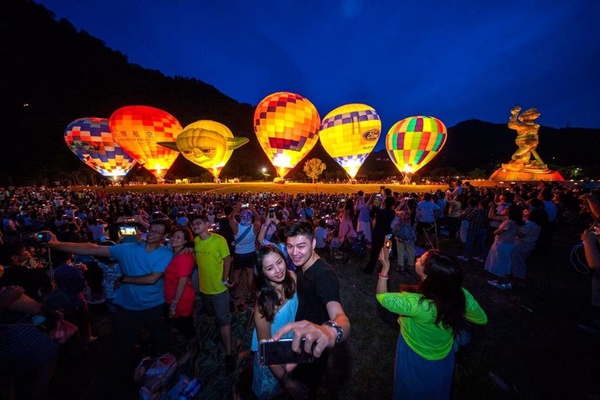 桃園也有小小兵熱氣球！限時9天「2019石門水庫嘉年華」不用去台東也能看得到～