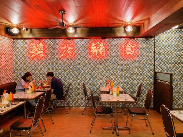 IG熱門「美天餐室」懷舊復古港式風格超人氣，「金沙西多士」、「紅豆冰牛奶」必點！