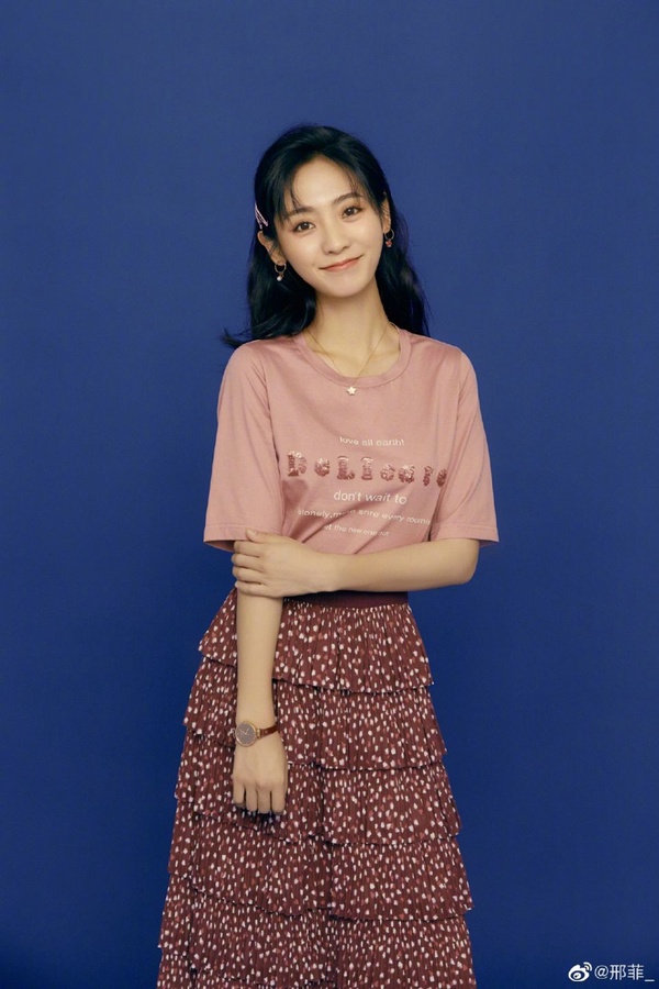 「小時光」女主邢菲皮膚保養！痘痘肌用掉的3瓶法寶，親教夾心式敷面膜小秘訣