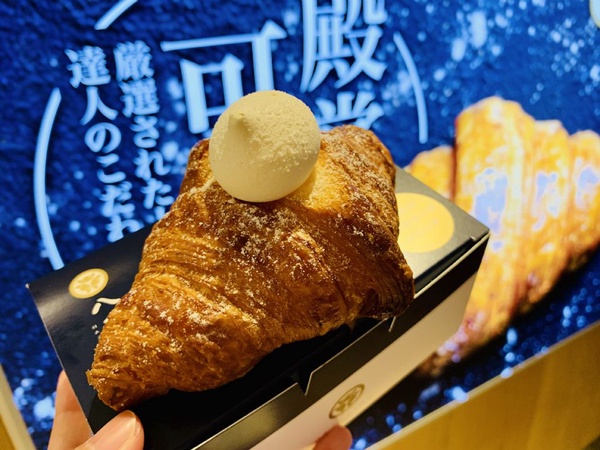 八月堂推檸檬泡泡霜口味，還有超人氣沖繩黑糖蕨餅可頌全台都可以吃到了！