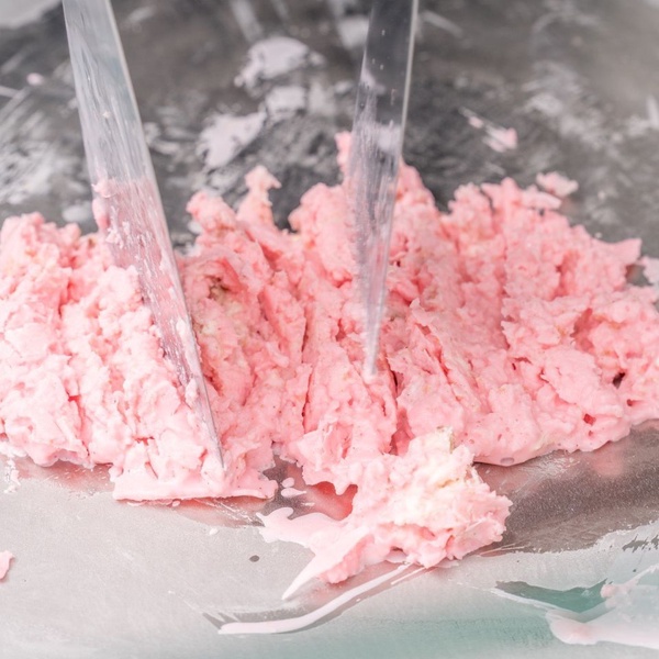 日本人氣捲捲冰「ROLL ICE CREAM FACTORY」台灣首店開幕！IG狂洗版的超萌冰淇淋捲，還有台灣限定口味絕對必吃！