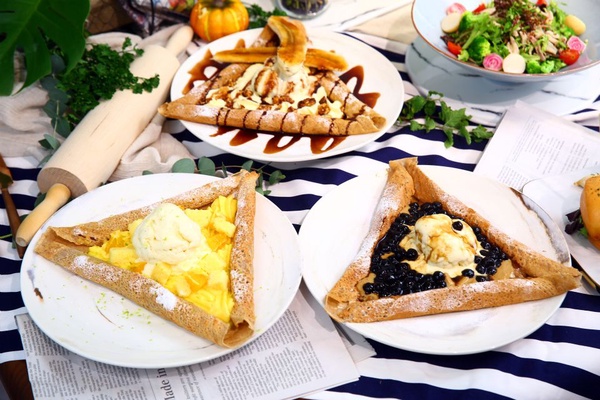 貳樓 x 包果全台首間概念店登場，「鹹酥雞酥炸饅頭」、「珍珠泰奶法式薄餅」必點上桌，好吃又好拍~