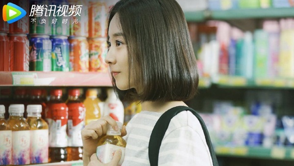 楊紫新劇挑戰鄭爽《微微一笑》即將上檔！6月定檔的甜寵陸劇，滿滿的青春戀愛氣息