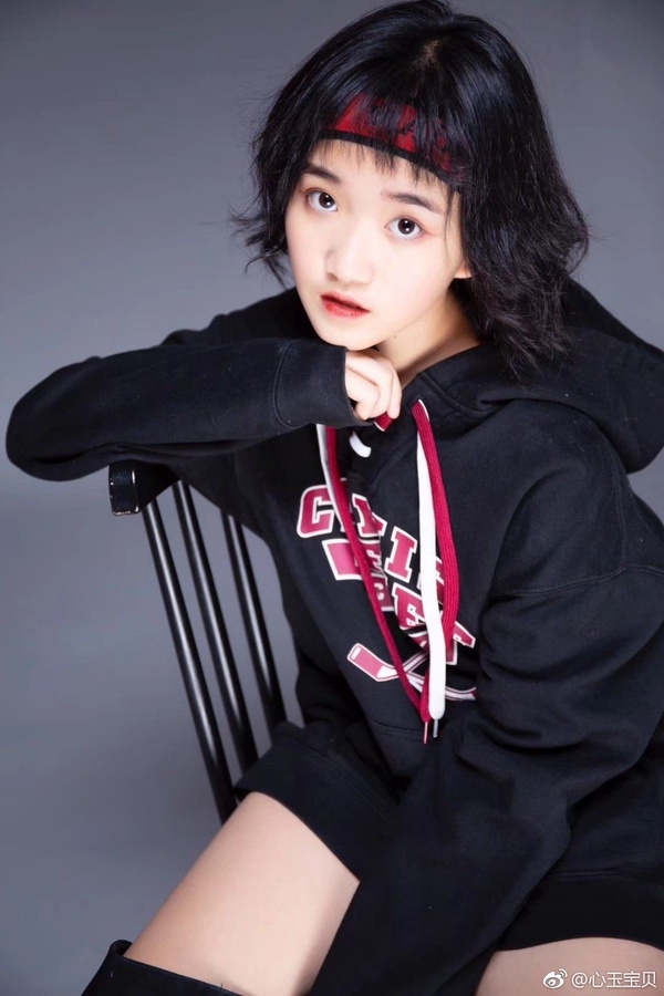 《甄嬛傳》甄嬛長女「朧月公主」長大了！15歲劉心玉近照釋出，童星變身美少女