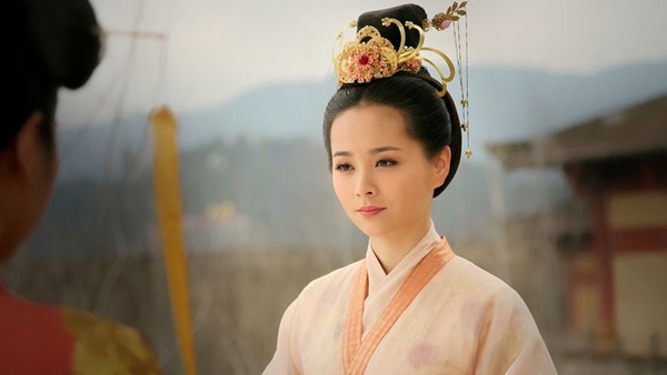 她是《白髮》《延禧》要角卻總出現在回憶裡！演《知否》趙麗穎閨蜜，堪稱最強客串