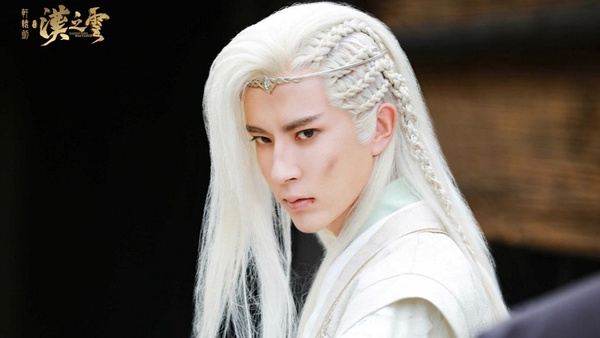 《白髮》無憂為容樂也變白！10位男星白髮古裝，李治廷被吐槽，高偉光《三生三世》成經典