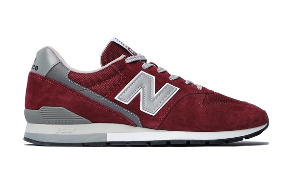 New Balance「冰砂色系」AM210系列上市！經典996、少女小白鞋，還有夏日必備涼拖鞋，22雙新款搶先看！