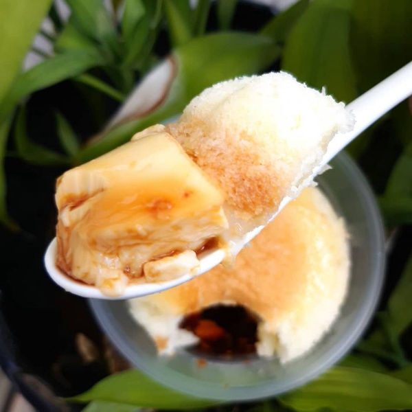 日本超夯的「舒芙蕾布丁」全家也有了！苦甜的焦糖布丁配上蓬鬆的舒芙蕾，在台灣就可以吃到！