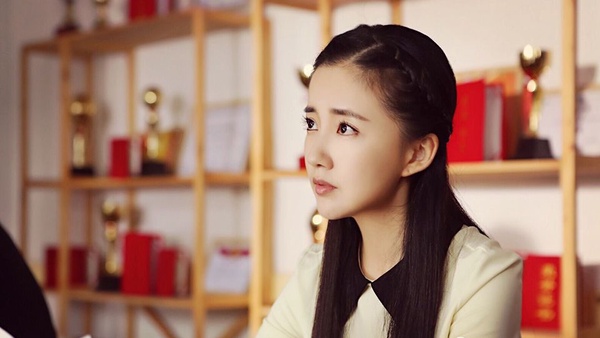 《白髮》痕香就是《倚天》大美女殷素素！演員陳欣予16張古裝美照，她還演過《何以琛蕭默》