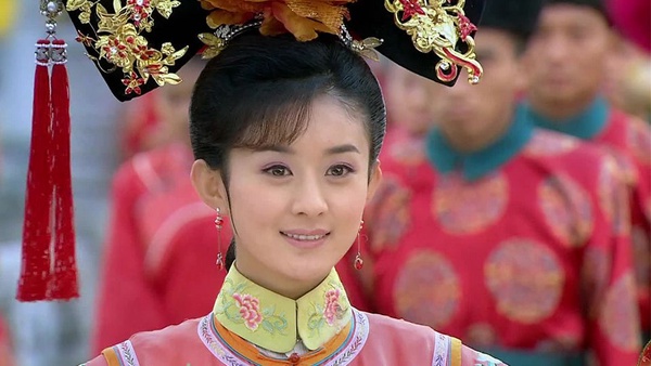 回歸趙麗穎在《新還珠格格》的10個造型！盛世美顏駕馭奇葩妝髮