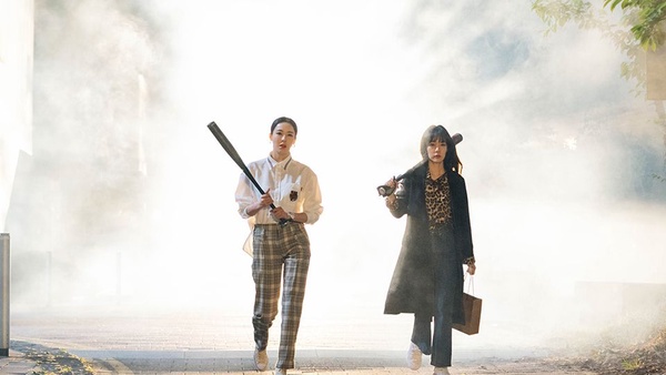 《檢索詞WWW》致敬《鬼怪》死鬼CP經典場面！李多熙7個帥炸角色，就愛姐的氣勢