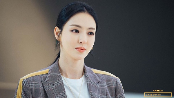 《檢索詞WWW》致敬《鬼怪》死鬼CP經典場面！李多熙7個帥炸角色，就愛姐的氣勢