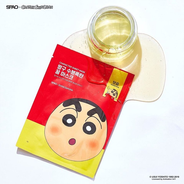 SPAO推出蠟筆小新彩妝！阿呆鼻涕美妝蛋、小白造型鼻膜等，每一個都可愛到想打包回家！
