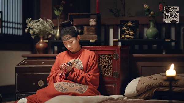 曾是趙麗穎替身！李一桐如今合作鄧倫、楊洋多位男神，22張古裝美照成新晉女神