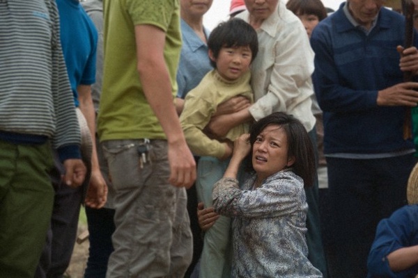 黃渤、趙薇合唱《親愛的小孩》 引爆觀眾淚腺