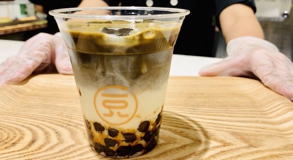 一〇八抹茶茶廊獨家推三款高級珍珠創意飲品，限量冰抹茶連續21天買一送一超划算