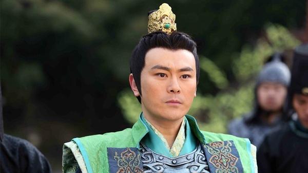 《如懿傳》9位配角都大有來頭！李玉公公合作楊冪、唐嫣、趙麗穎、郭碧婷，堪稱女神收割機