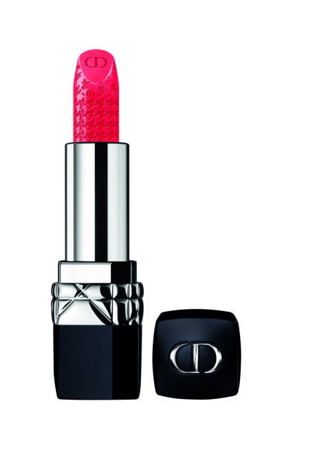 CHANEL、Dior、GA、Tom Ford情人節限定活動開跑啦！限量訂製服務、粉嫩花瓣包裝、浪漫禮盒通通有！