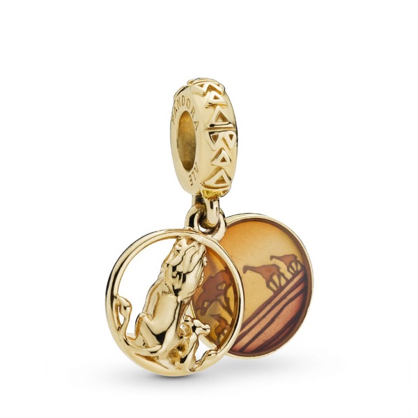 PANDORA x《獅子王》聯名飾品登場，栩栩如生的迷你辛巴戴著走，項鍊、耳環、串飾通通有！