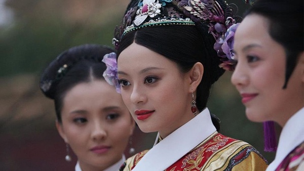 《如懿傳》玫嬪接演《熹妃傳》！回顧宮鬥霸主甄嬛11套造型，從少女黑化成太后