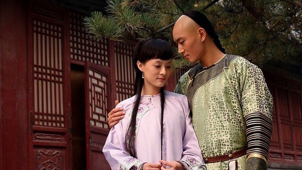 《如懿傳》玫嬪接演《熹妃傳》！回顧宮鬥霸主甄嬛11套造型，從少女黑化成太后