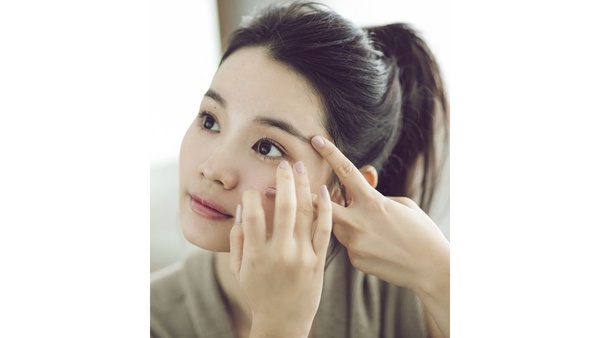 林秀晶、韓志旼過30歲仍像女大生！30歲以上適合的「青春眼霜」推薦，加碼護眼手技教學