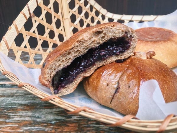 IG超熱門麵包店「FlourishBakery花咲」推薦！芋頭捲、吐司通通好美味~