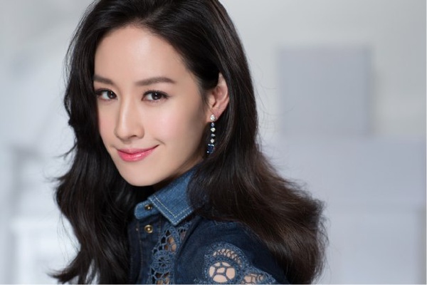 甜滋滋的幸福，洋溢在「曾愷玹」嘴角！