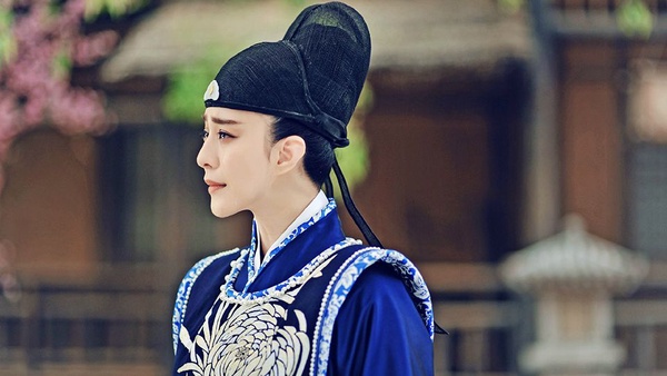 回顧范冰冰、李晨定情作《武媚娘傳奇》！15套造型少女~女帝，光頭、老妝都能駕馭