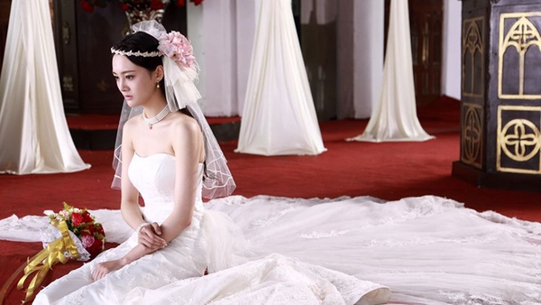 楊丞琳、李榮浩要結婚啦！她早穿了近10次婚紗，盤點10位女星電視劇的婚紗造型