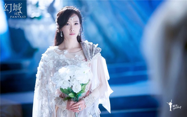 楊丞琳、李榮浩要結婚啦！她早穿了近10次婚紗，盤點10位女星電視劇的婚紗造型