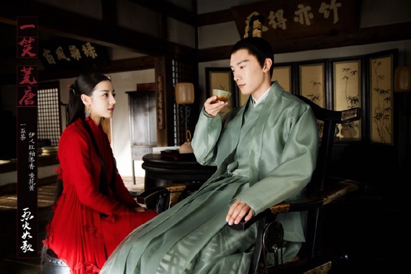 楊冪、張彬彬《暴風眼》劇照曝光！盤點楊冪公司力捧9位男星，張彬彬紅了他卻不紅
