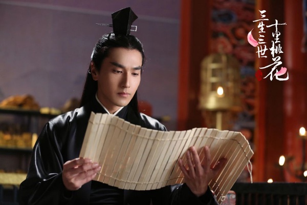 《宸汐緣》張震古裝展現大叔魅力！12位仙俠劇男神，胡歌經典難超越，黃曉明卻被吐槽