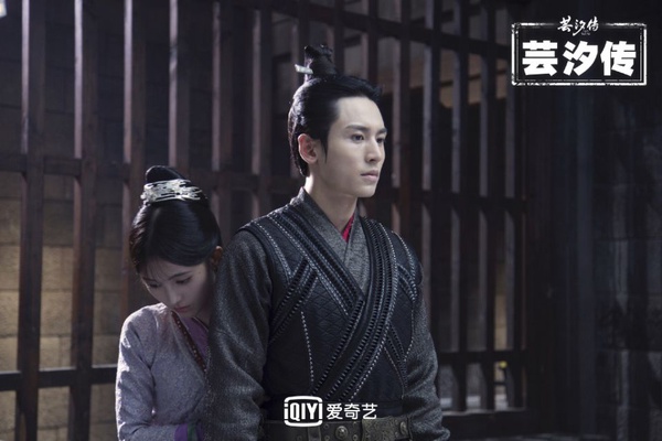 《親愛的熱愛的》李現皺眉帥度不減！陸劇12位冰塊臉男主，張雨劍、高偉光面癱還是帥