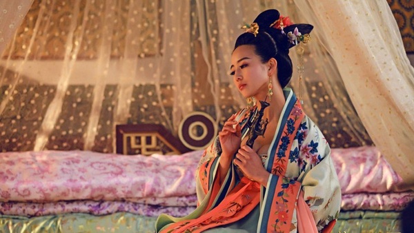 《宸汐緣》元瞳比《延禧》爾晴更腹黑！10個古裝心機女二，趙麗穎演反派還出賣身體