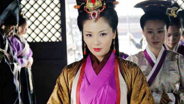 《宸汐緣》元瞳比《延禧》爾晴更腹黑！10個古裝心機女二，趙麗穎演反派還出賣身體