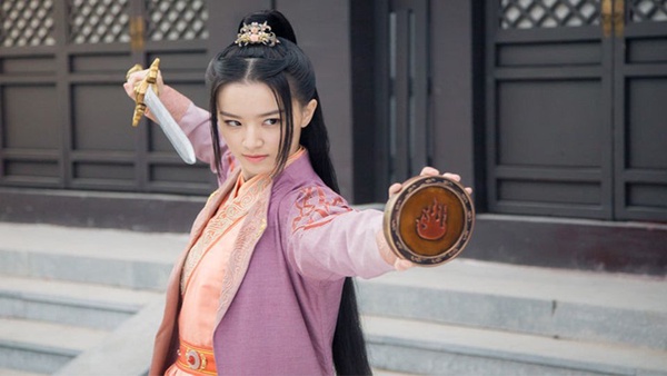 李沁新戲《誅仙》挑戰楊紫經典角色！回顧《青雲志》10美人榜單，楊紫美過趙麗穎