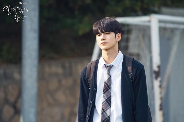 金香起《18歲的瞬間》青春戀愛感滿滿，7部韓國校園甜寵劇，沒看這一部直接被全校排擠